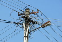 Подросток получил сильные ожоги, пытаясь сделать селфи на электрическом столбе в Алматинской области