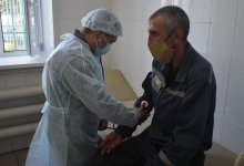 Осужденный студент медвуза помогает врачам колонии СКО в разгар пандемии