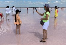 Розовое озеро Кобейтуз в Акмолинской области закрыли на карантин