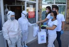 Волонтеры Jas Otan исполнили желания карагандинских медиков