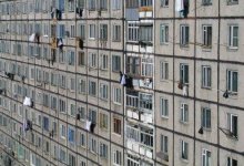 Жилье одиноких стариков в России предлагают передать государству