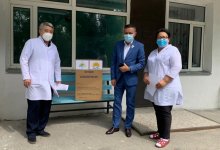 Ербулат Касымов подарил Детской городской клинической инфекционной больнице Алматы кислородный концентратор