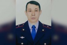 Токаев наградил орденом “Айбын” полицейского, задержавшего педофила