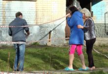 В Темиртау из окна седьмого этажа выпал годовалый мальчик