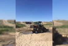 В промышленных масштабах неизвестные украли песок с пляжа реки Иртыш