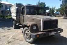 Привязавший собаку к грузовику водитель рассказал о своем поступке