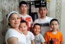 Женская лига. Материнство депутатству не помеха