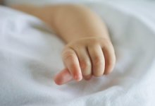 О найденном в арыке младенце рассказали алматинские врачи