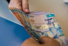 Следователь карагандинской полиции не вернул взятку за "замятое" дело и попал под суд