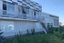 Пожар в Караганде: пострадали трое работников автокемпинга