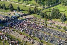 Силовики оцепили резиденцию Лукашенко. На место выдвинулась тяжелая техника