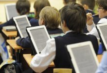 Казахстанцы активно ищут репетиторов и покупают гаджеты для дистанционного обучения