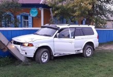 Пьяный водитель наехал на толпу детей в ВКО, одна девочка погибла