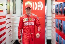 Сын Михаэля Шумахера выиграл первую гонку «Формулы-2»