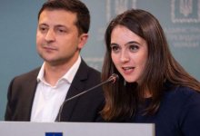 Пресс-секретарь Зеленского заработала в августе больше, чем он сам