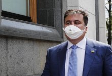 Мужчина с заточкой напал на Саакашвили в ресторане