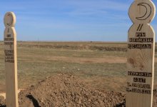 Похоронили троих детей, утонувших вместе с автомобилем в ЗКО