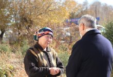 Аким ВКО приехал в село, где в отделении полиции скончался подозреваемый