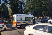 В Грузии вооруженный мужчина захватил заложников в банке