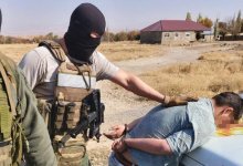 Сожгли водителя: игрушечные пистолеты нашли у задержанных в Шымкенте