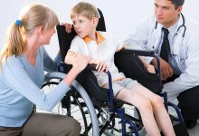 Страдающие от редкой генетической болезни казахстанцы просят лекарства у Минздрава