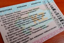 Аким в Карагандинской области сел за руль служебного автомобиля без прав