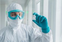 Впервые появилась вакцина от коронавируса, которая эффективна на 90%