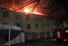 В Костанайской области горит больница