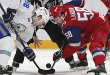 Драка и голы экс-игроков: «Барыс» разгромно проиграл «Локомотиву»