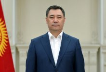 Садыр Жапаров сложил полномочия и. о. президента Кыргызстана