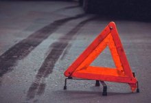 Водитель Land Cruiser протаранил столб и сбил пешехода в Нур-Султане