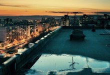 Карагандинец упал с крыши многоэтажки: жильцы дома прокомментировали трагедию