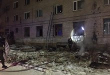 25 детей спасли из полыхающего общежития в Кокшетау