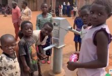 Выпускники атырауского лицея построили колодец в африканской деревне