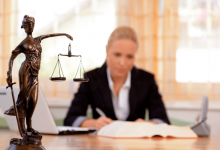 Казахстану не нужно столько юристов и вузов, которые их выпускают - эксперты