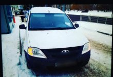 Житель Нур-Султана погнул шлагбаум посольства России