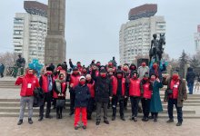 Партийцы НПК возложили цветы к Монументу Независимости Казахстана