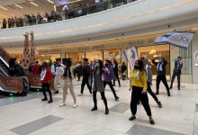 В Алматы прошел флешмоб "Голосуй за Aq Jol"