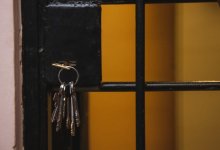 Казахстанец отсидит два года в корейской тюрьме за то, что ходил по клубам (и не только)