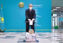 Токаев проголосовал на парламентских выборах