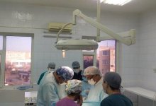 Мангистауские врачи спасли выпавшего из окна ребенка