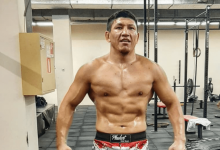 Куат Хамитов отправил в нокаут российского соперника на первой минуте боя