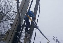 Сильный снегопад оставил жителей Шымкента без света