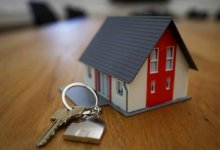 Токаев: Необходимы меры по сдерживанию цен на недвижимость