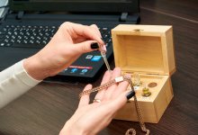 Депутаты придумали, как запретить ломбардам "грабить" казахстанцев