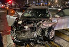 В Алматы столкнулись три автомобиля. Виновником ДТП назвали "трезвого водителя"