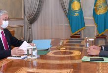 Досаев рассказал Президенту, как казахстанцы используют свои пенсионные