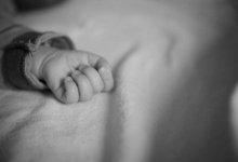 В смерти младенца обвинил врачей житель Туркестанской области