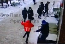 Павлодарец на глазах у прохожих избил чужого ребенка