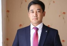 Казахстанец оказался двойником президента Кыргызстана